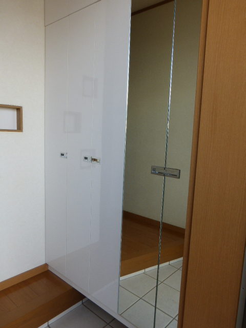玄関収納　下足入れ
