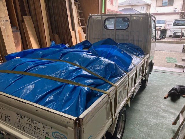 バーク堆肥　家具屋が農作業